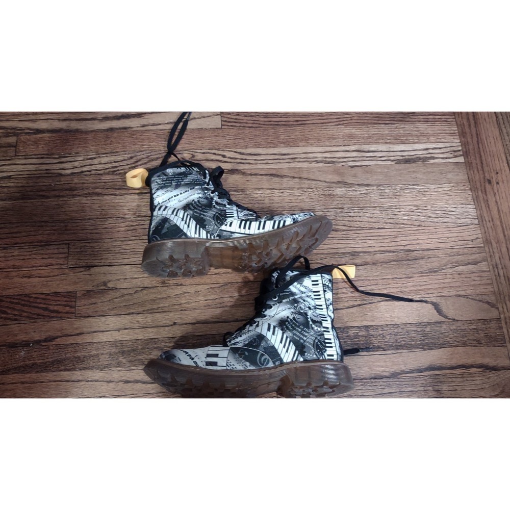 Musical Note Piano Canvas Combat Boots Women's Size 8.5 Sheet Music Beethoven - Picture 10 of 11